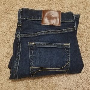 **LAST CHANCE**  Hollister 30x30 Classic
